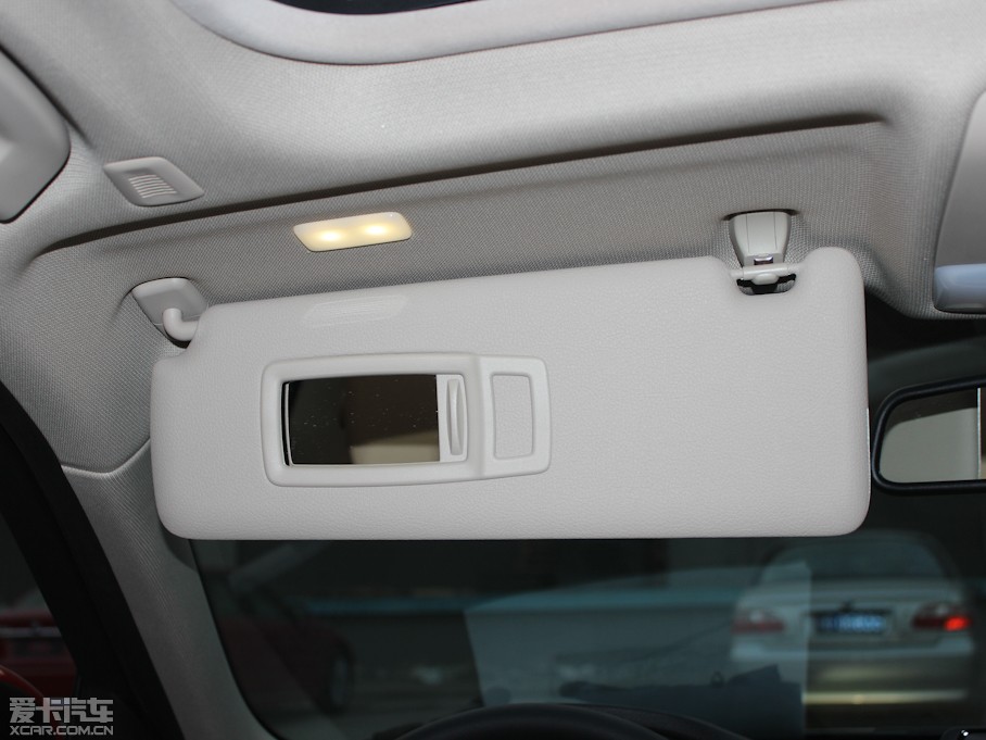 2013R3ϵT 320i rа