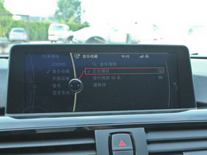2013款328i 运动设计套装  中控台显示屏