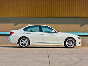 2013328i M\(yn)(dng) w^