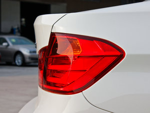 2013328i M\(yn)(dng) (x)(ji)^