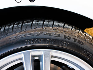 2013328i M\(yn)(dng) (x)(ji)^