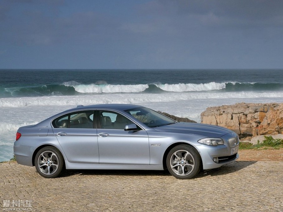 2013R5ϵʽτ(M) 3.0L ActiveHybrid