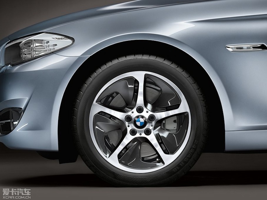 2013R5ϵʽτ(M) 3.0L ActiveHybrid