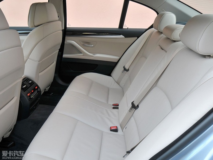 2013R5ϵʽτ(M) 3.0L ActiveHybrid