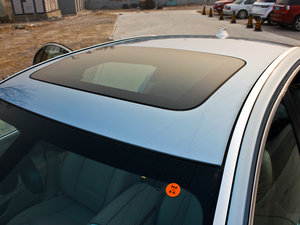 2013款740Li 车顶
