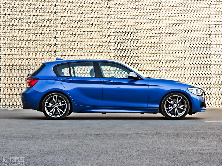 2013R1ϵɎ M135i T