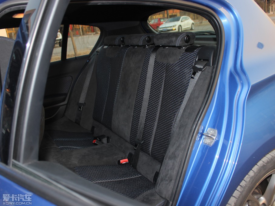 2013R1ϵɎ M135i T