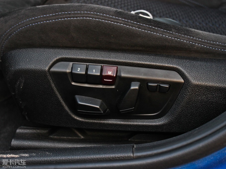 2013R1ϵɎ M135i T