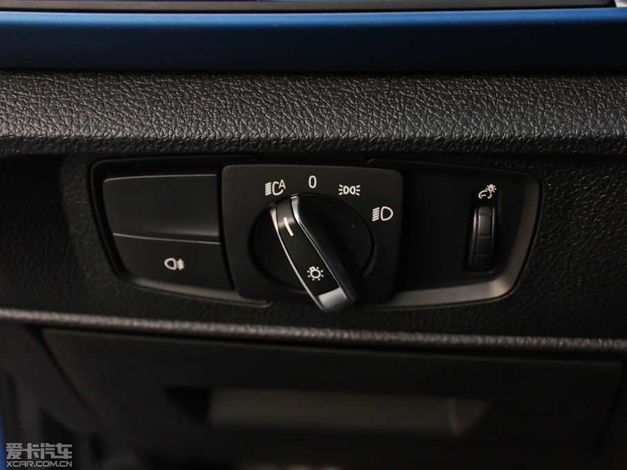 2013R1ϵɎ M135i T