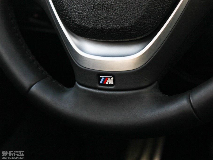 2013R1ϵɎ M135i T