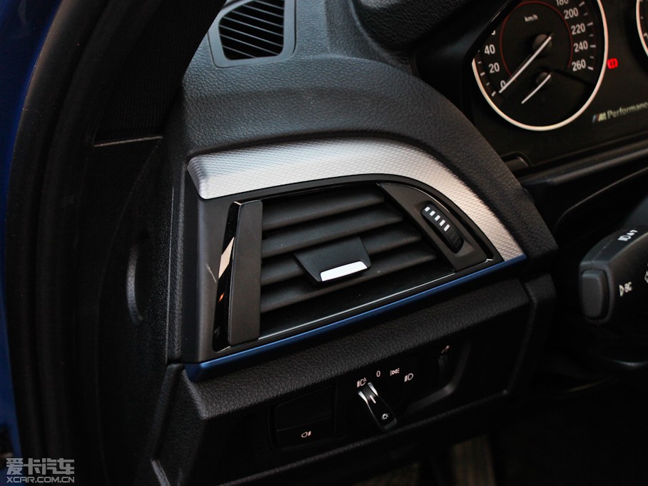 2013R1ϵɎ M135i T