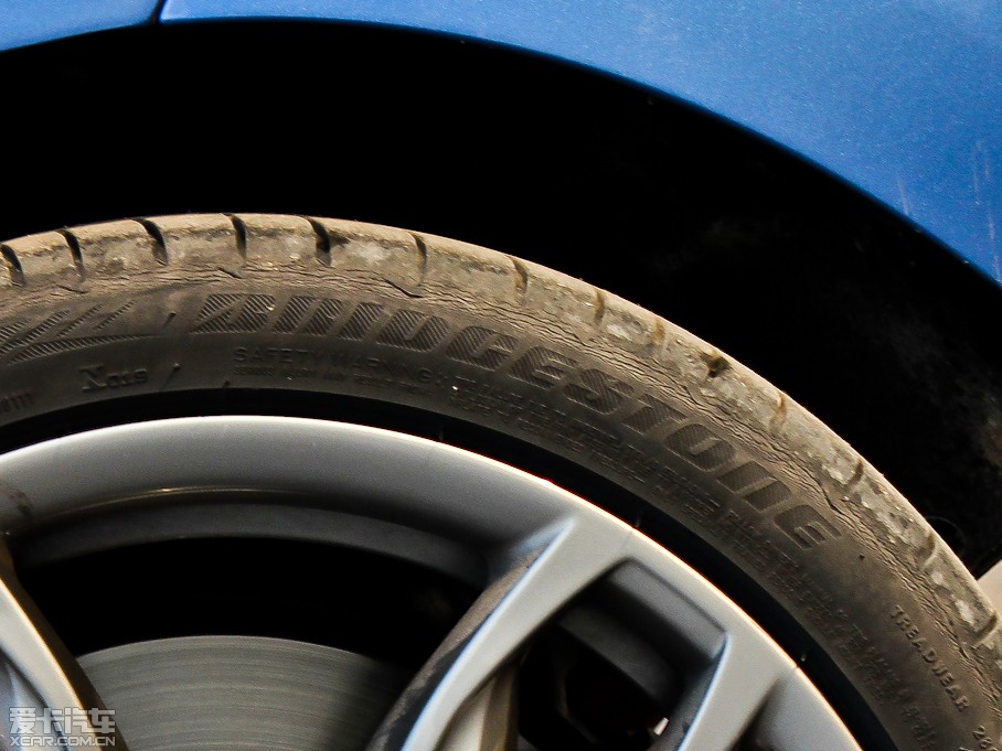 2013R1ϵɎ M135i T