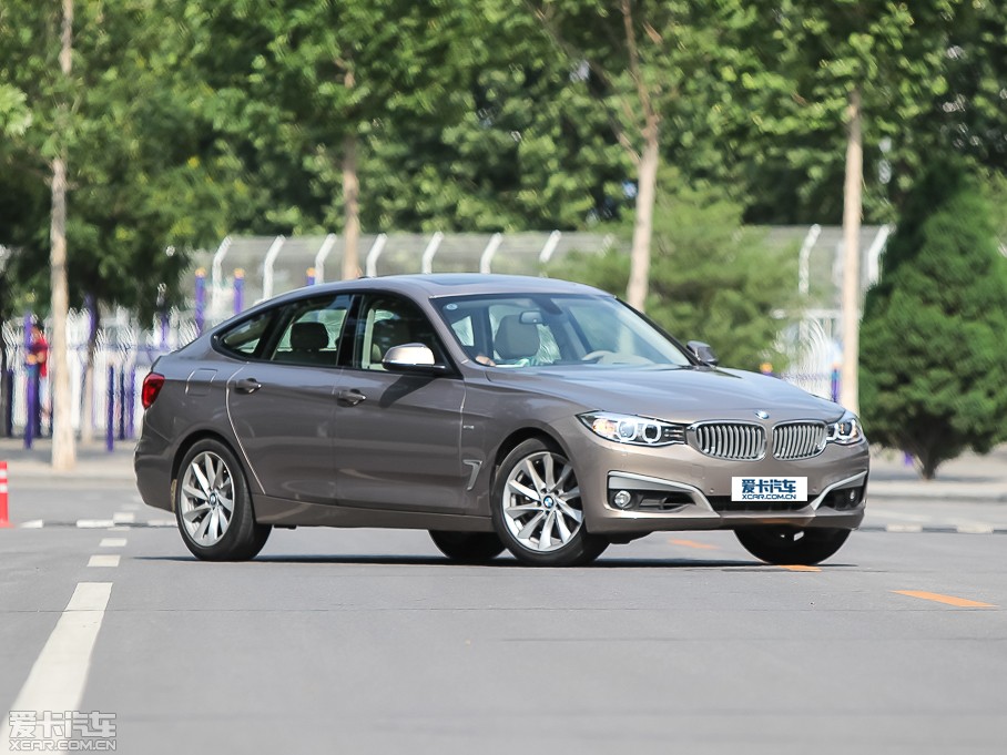 2013款宝马3系gt328i 设计套装型