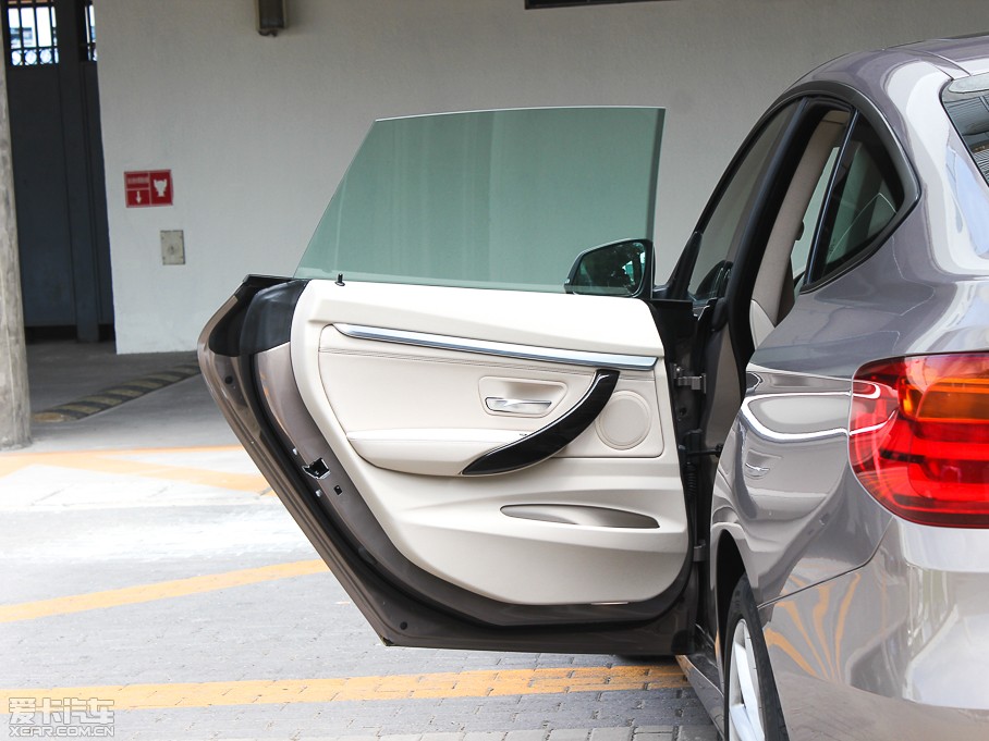 2013R3ϵGT 328i OӋb