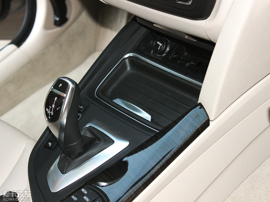 2013R3ϵGT 328i OӋb