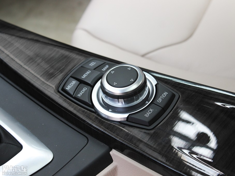 2013R3ϵGT 328i OӋb