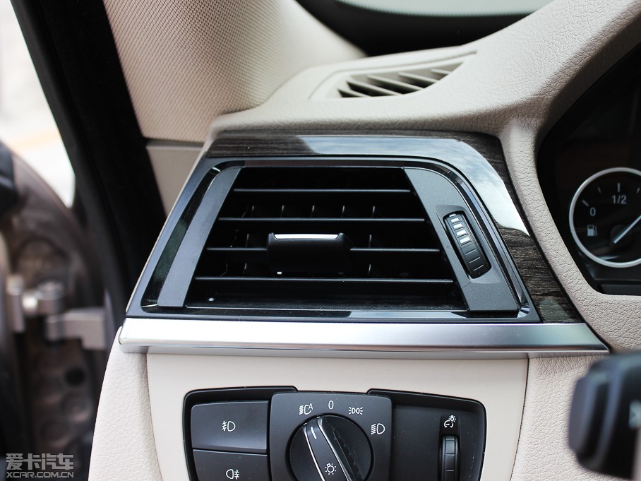 2013R3ϵGT 328i OӋb