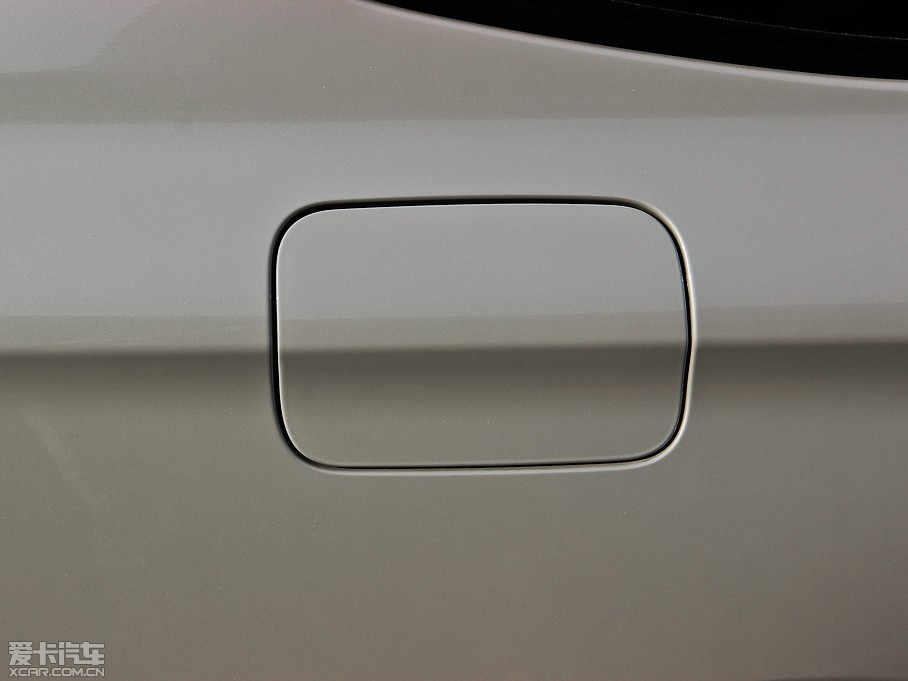 2013R3ϵGT 335i OӋb