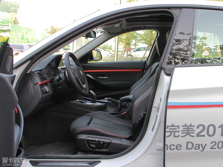 2013R3ϵGT 335i OӋb