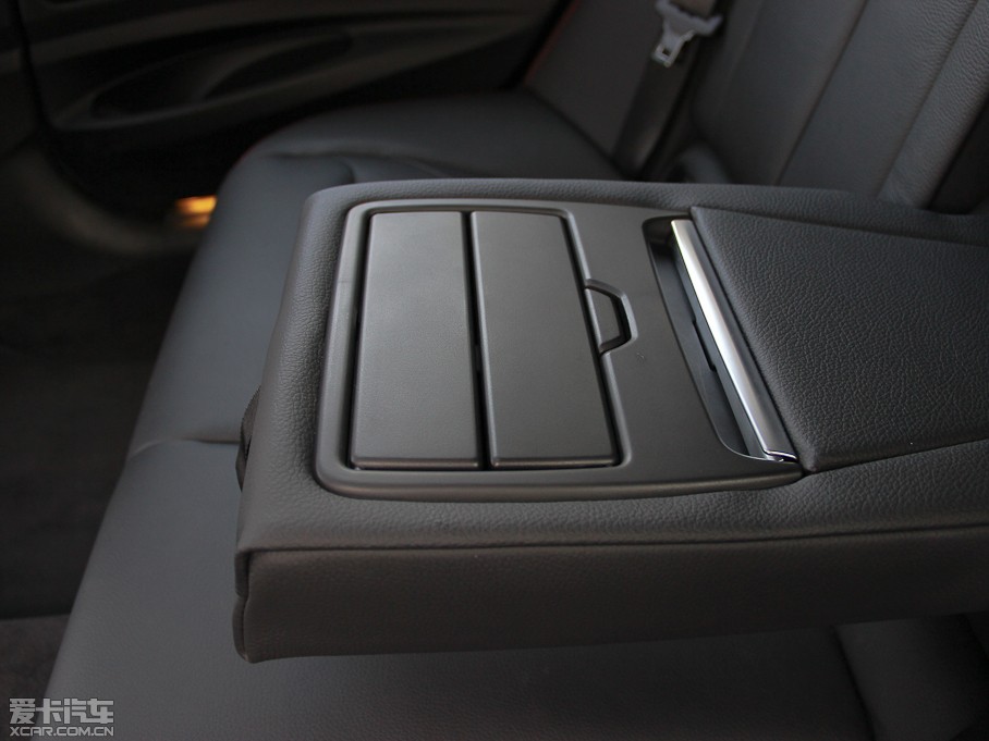 2013R3ϵGT 335i OӋb