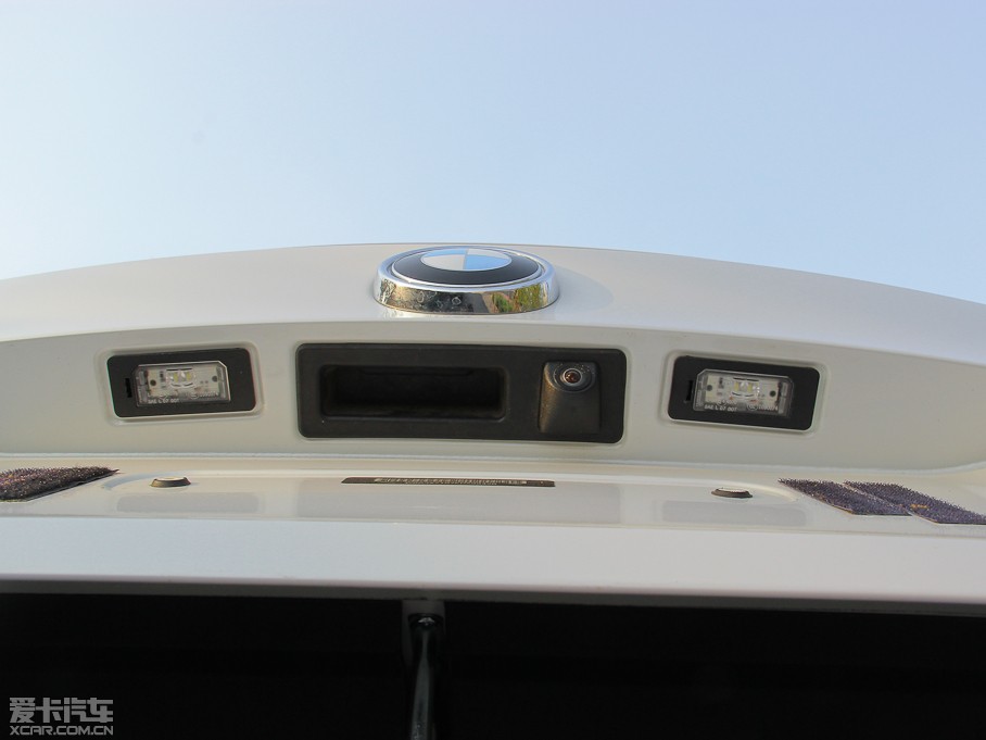 2013R3ϵGT 335i OӋb