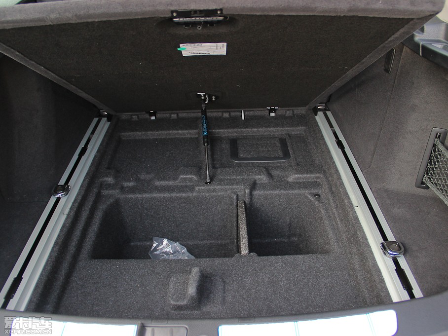 2013R3ϵGT 335i OӋb