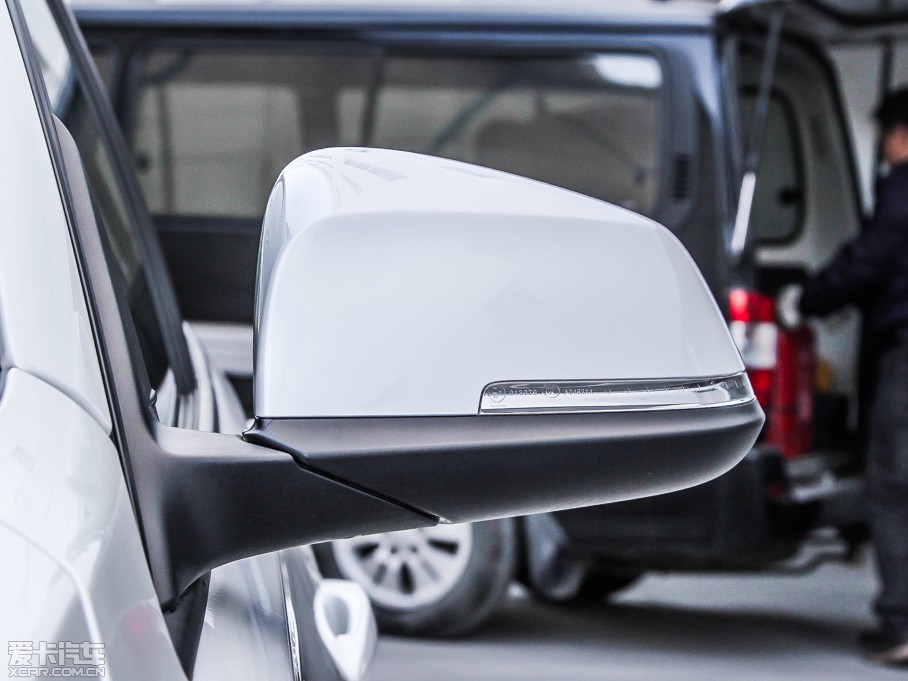 2013R3ϵ܇ 320i r(sh)