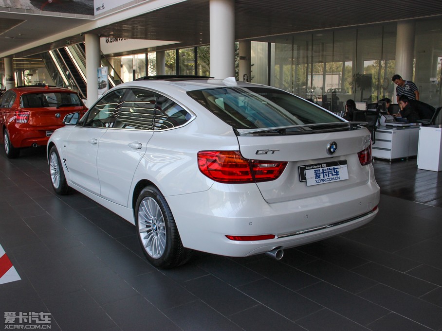 2013R3ϵGT 320i OӋb