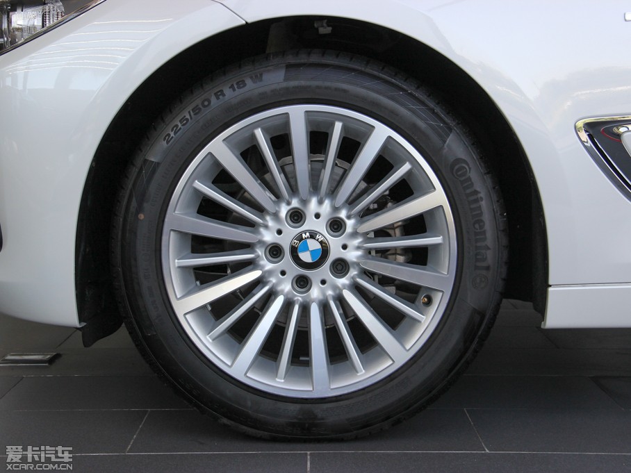 2013R3ϵGT 320i OӋb