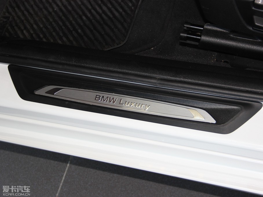 2013R3ϵGT 320i OӋb