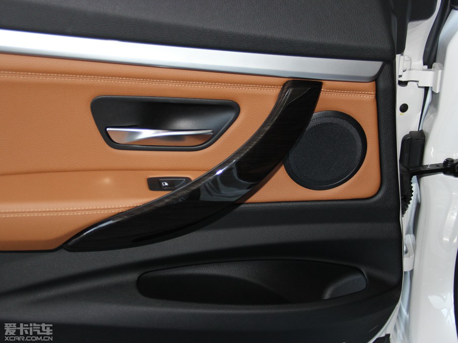 2013R3ϵGT 320i OӋb