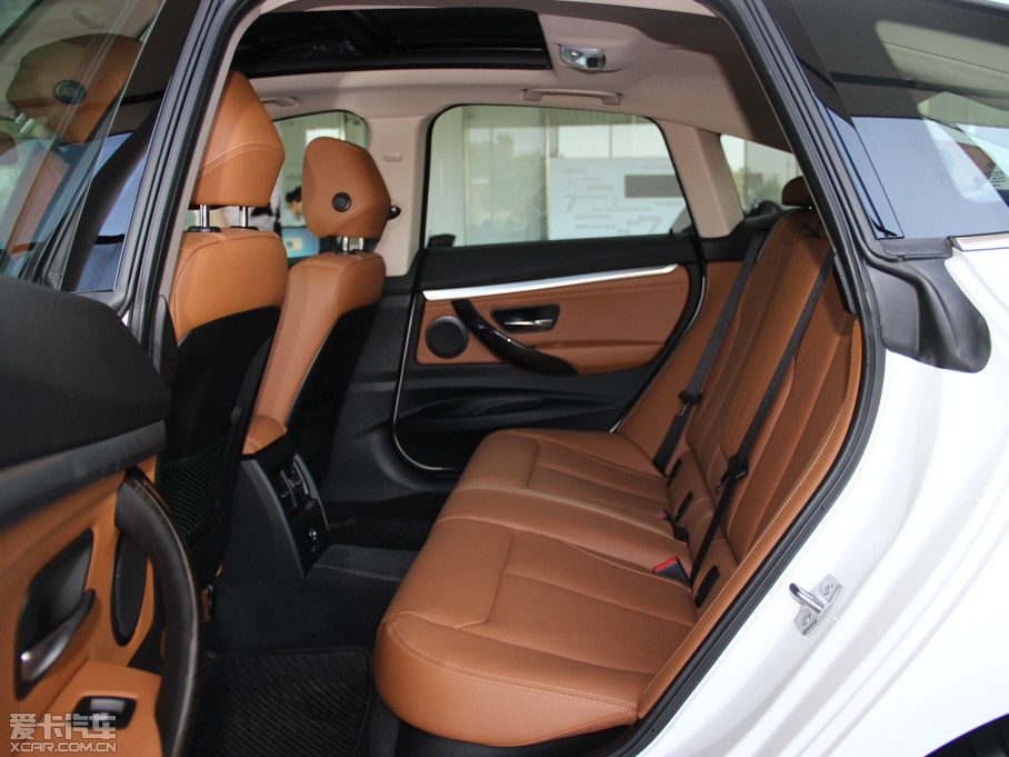 2013R3ϵGT 320i OӋb