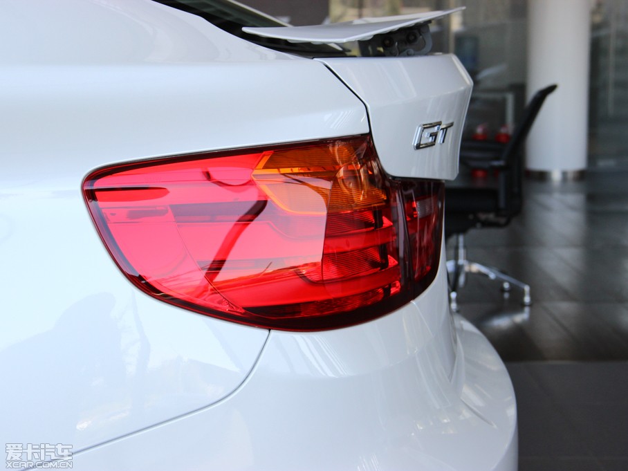 2013R3ϵGT 320i O(sh)Ӌ(j)b