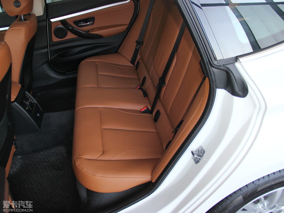 2013R3ϵGT 320i OӋb