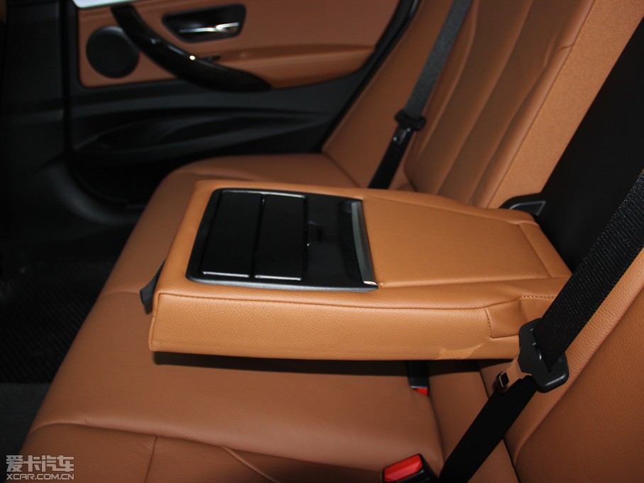 2013R3ϵGT 320i OӋb