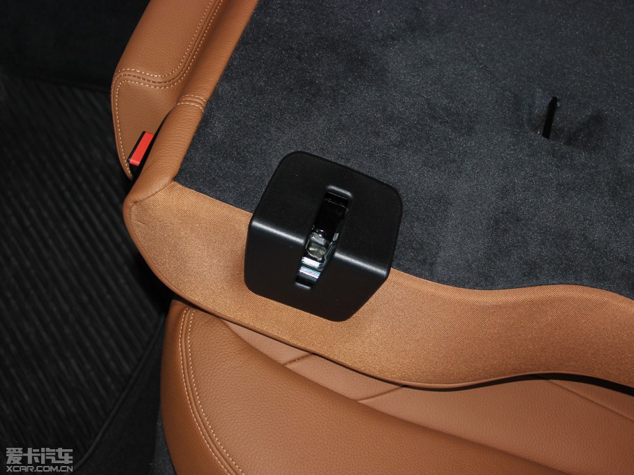 2013R3ϵGT 320i OӋb