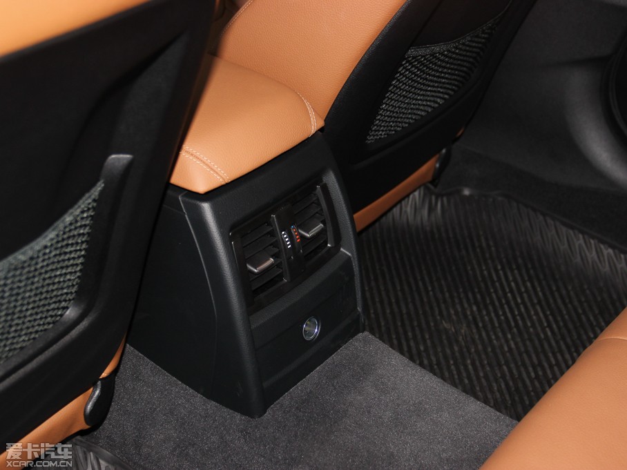 2013R3ϵGT 320i OӋb