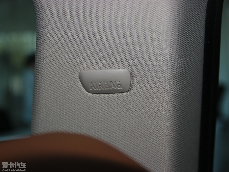 2013R3ϵGT 320i OӋb