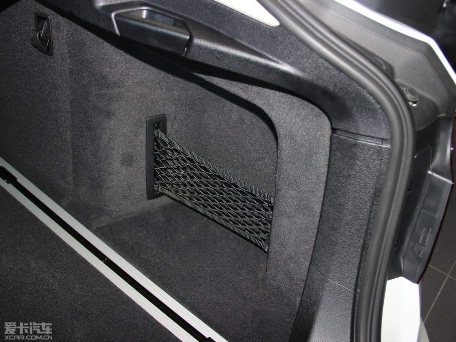 2013R3ϵGT 320i OӋb