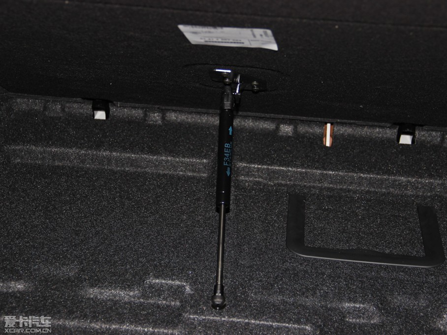 2013R3ϵGT 320i OӋb