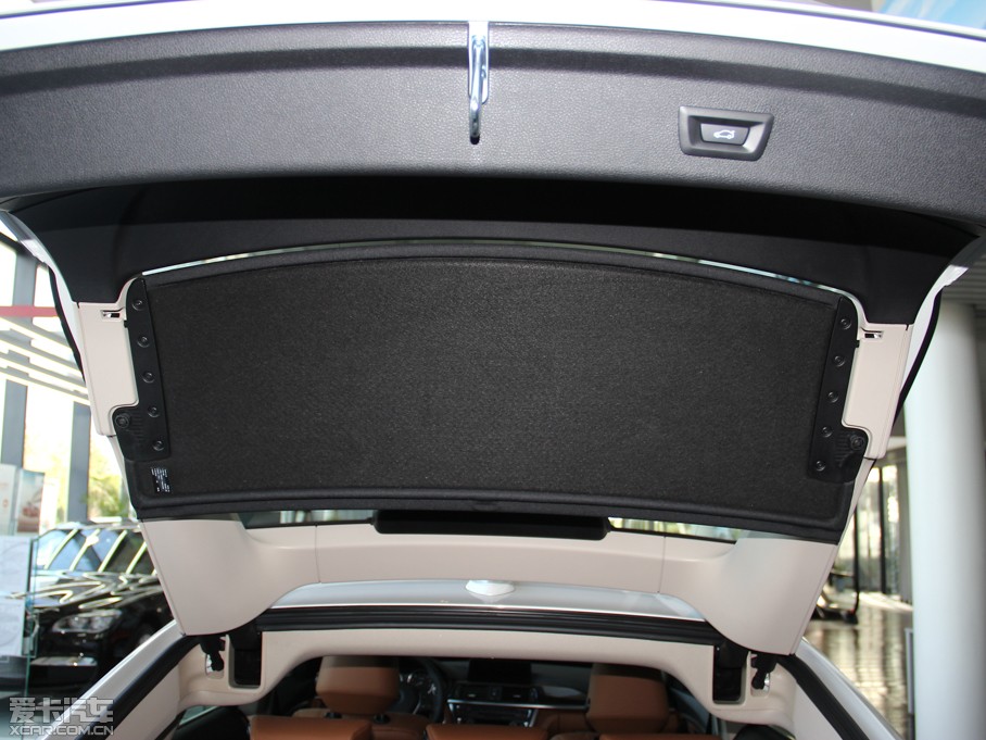 2013R3ϵGT 320i OӋb