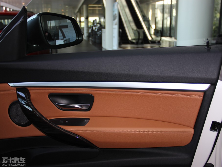 2013R3ϵGT 320i OӋb