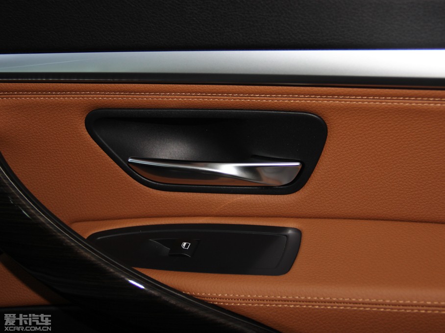 2013R3ϵGT 320i OӋb