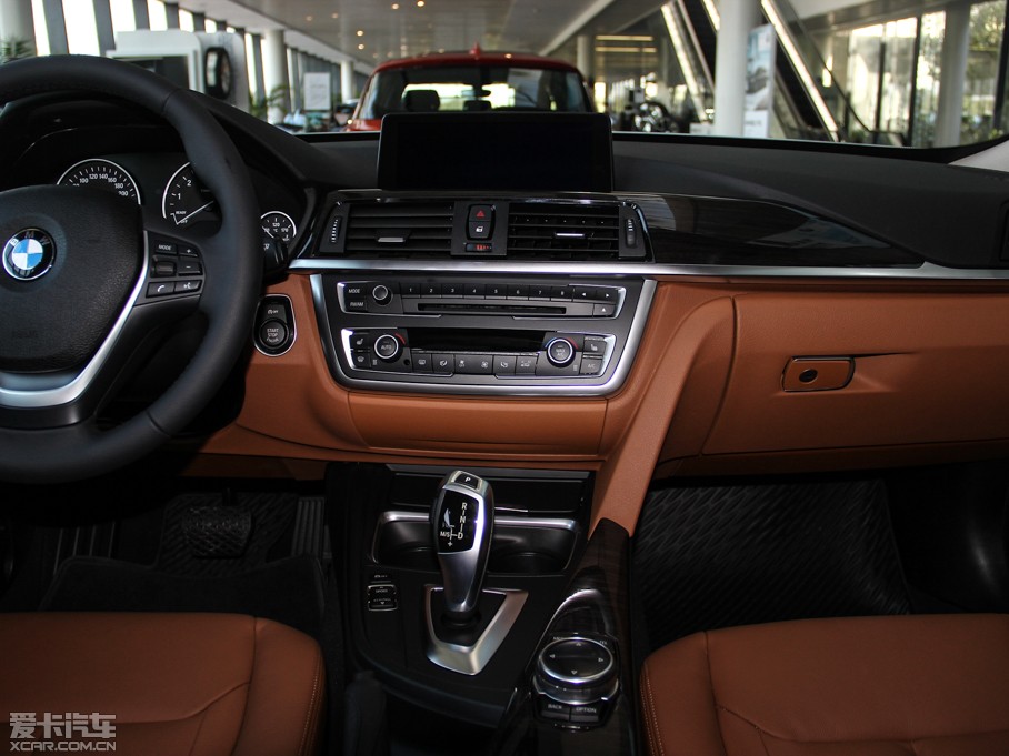 2013R3ϵGT 320i OӋb