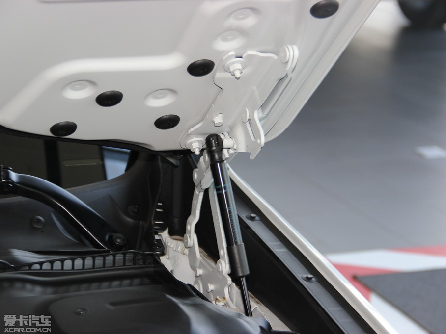 2013R3ϵGT 320i O(sh)Ӌ(j)b