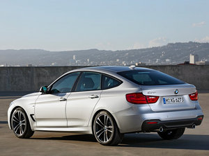 2013款335i 设计套装型 整体外观
