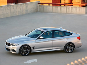 2013款335i 设计套装型 整体外观