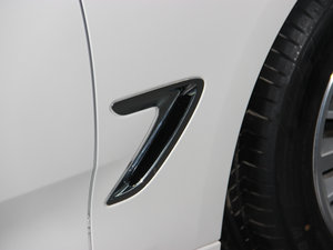 2013款320i 设计套装型 细节外观