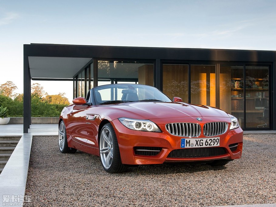 2013RZ4 sDrive20i I