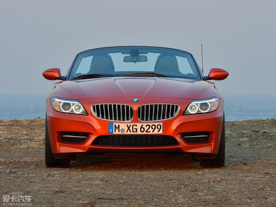 2013RZ4 sDrive20i I